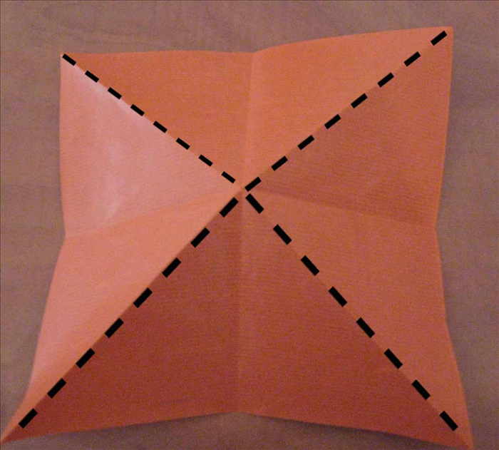 פרח איריס מנייר בטכניקת אוריגמי