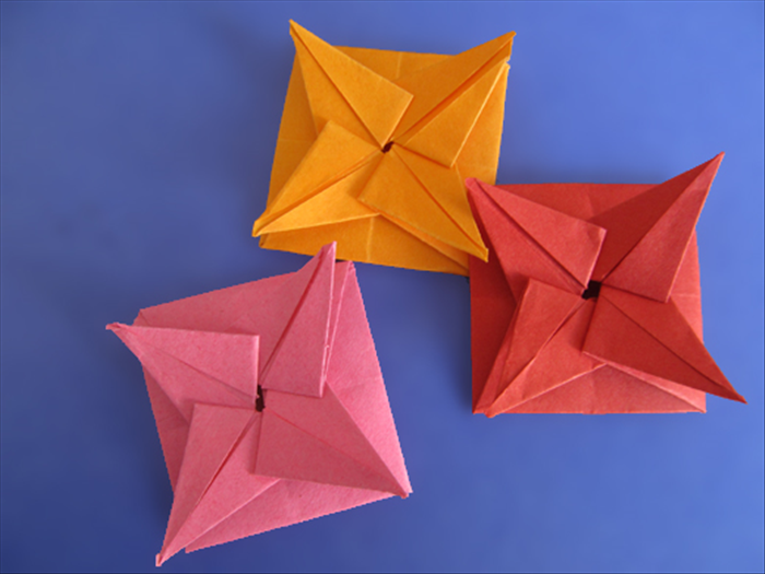 How to make a square origami envelope that closes with a star