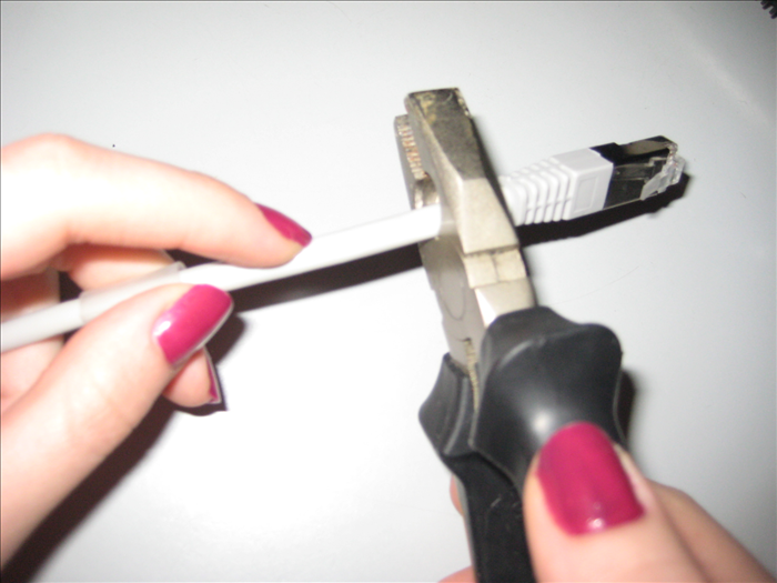 How to Extend an Ethernet Cable Safely and Effectively