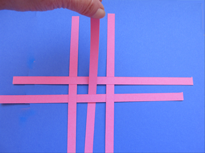 How to Make a Woven Paper Strips Decoration