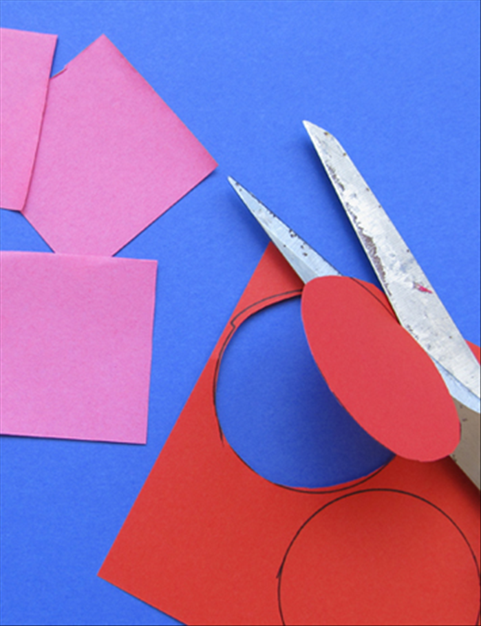 How to Make a 3D Paper Garland from Circles and Squares