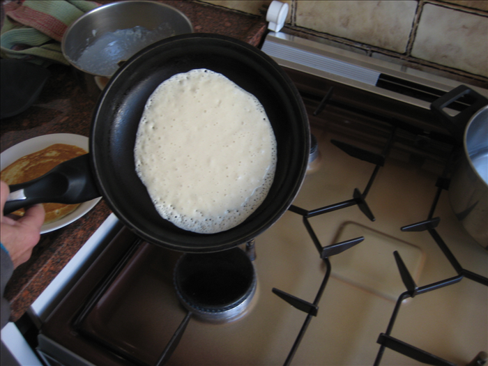 How to Make Easy Fluffy Pancakes: A Simple Homemade Recipe