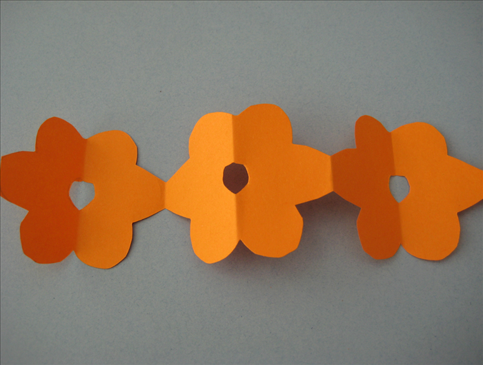 How to Cut a 5-Petal Paper Flower Chain