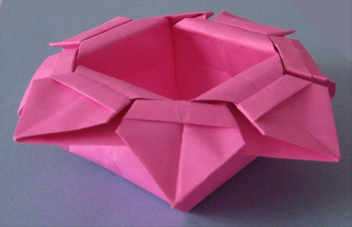 How to make an origami eight petal dish or 8 petal picture frame