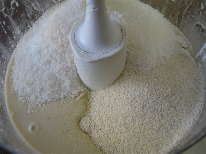 Semolina Coconut Cake with Yogurt