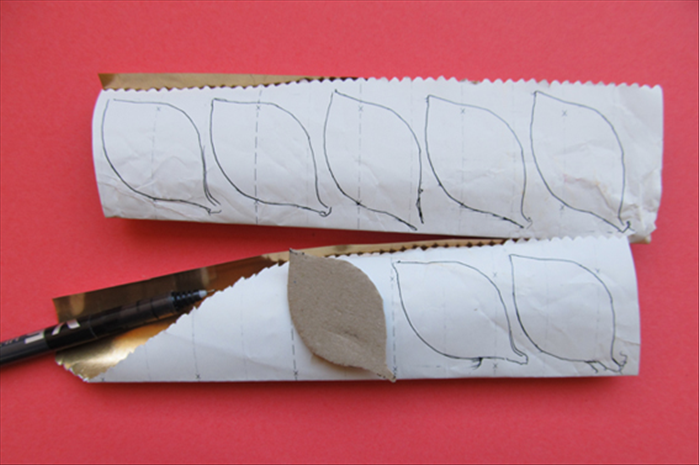 How to Make a Paper Roman Laurel: Easy DIY for Costumes & Crafts