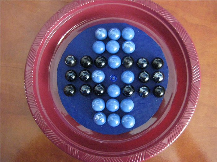 DIY Marble Solitaire Game: Cardboard & Paper Plate Build