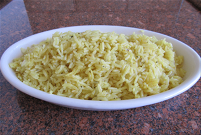 Easy Fluffy Yellow Rice Recipe: A Flavorful Side Dish