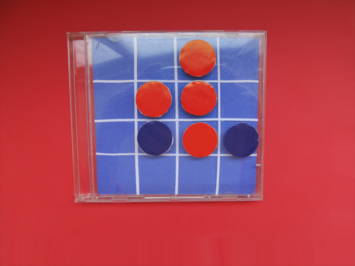 DIY Othello & Reversi Game: Upcycle an Old CD Case