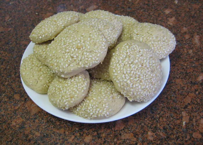 Irresistible Italian Sesame Seed Cookies: An Easy Homemade Recipe