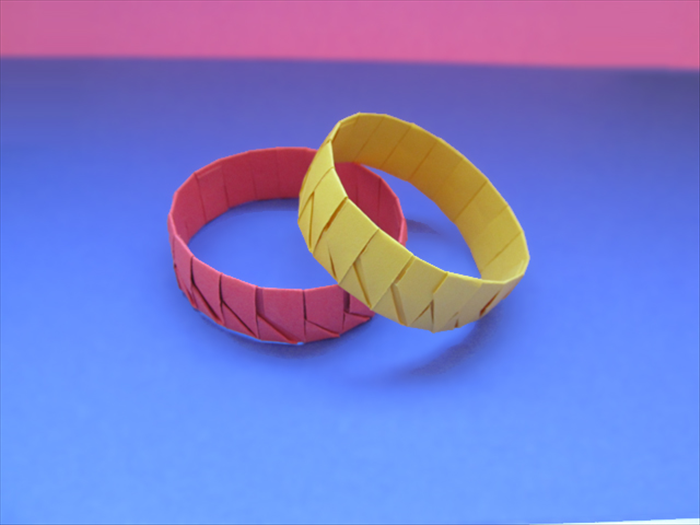 How to make a bracelet or napkin ring from paper strips