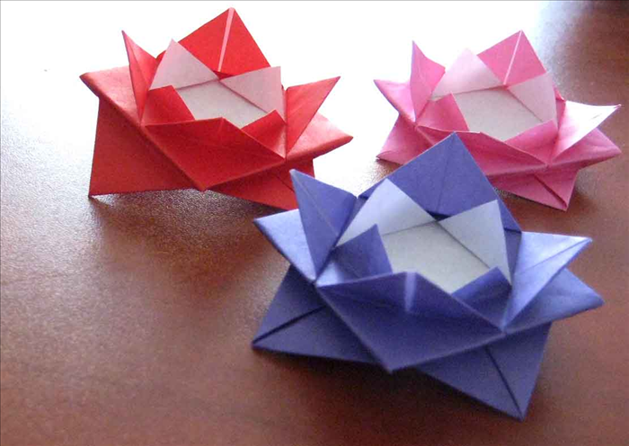 How to fold an origami water lily