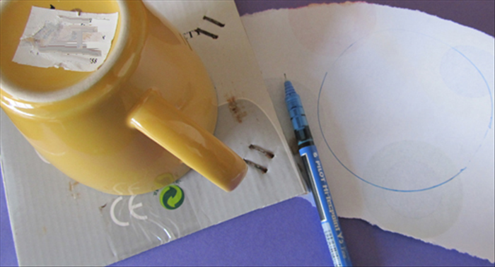 DIY Flowers from Plastic Bags: Make Plarn & a Cardboard Loom