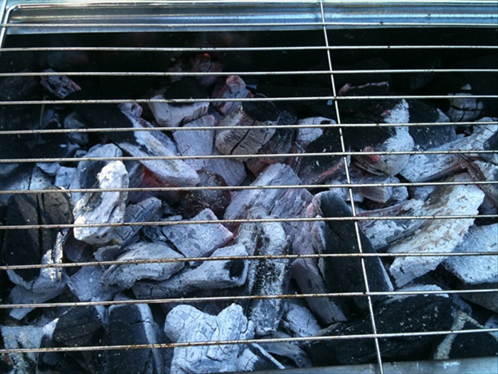 How to Light a Barbecue - The Easiest Way Without Lighter Fluid