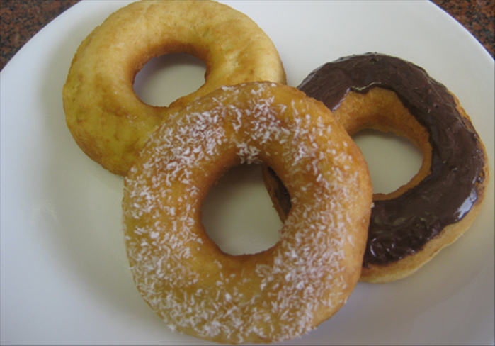 Easy Homemade Doughnuts: No Yeast Recipe