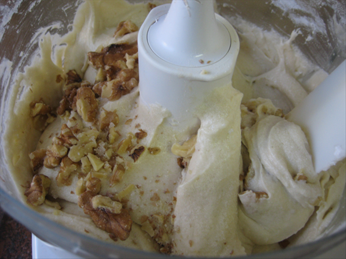 Easy Homemade Banana Bread Recipe: How to Use Overripe Bananas