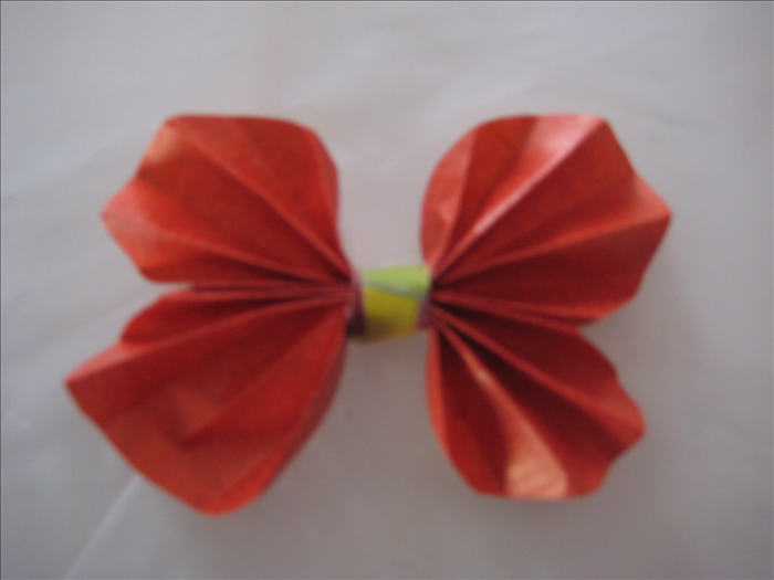 How to make a fan fold butterfly. Paper crafts for children