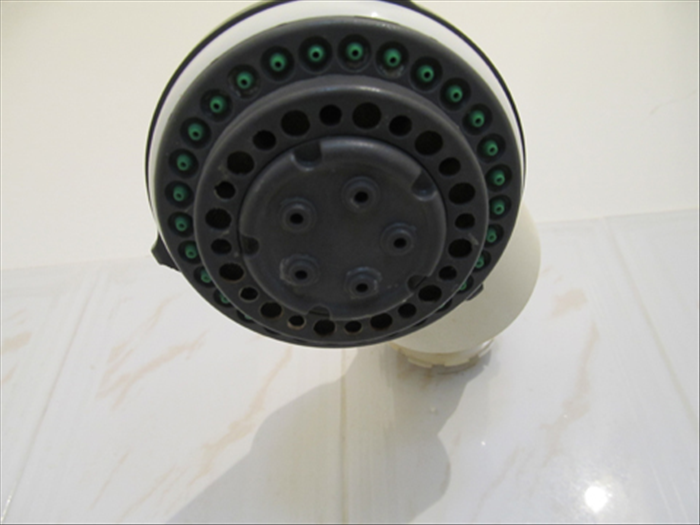 How to Clean a Shower Head: Easy DIY Guide to Remove Calcium Deposits