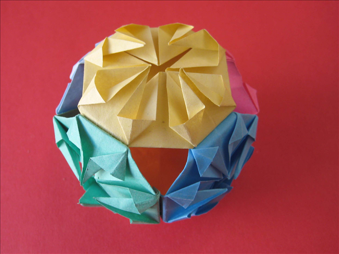 How to make a traditional kusudama ball